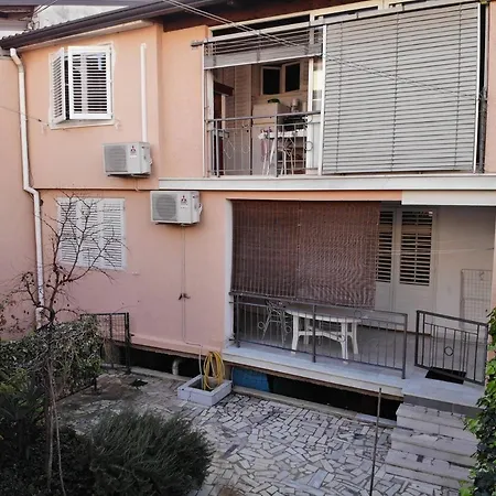 Luco Near The And Center 3* Poreč